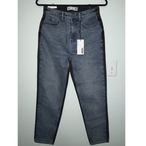 Two-Toned Mom Jeans - Picture 4 of 9